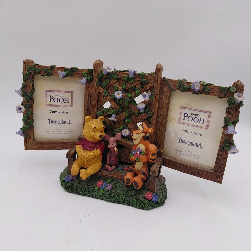 Disney 3D Winnie the Pooh Tigger Piglet Double Picture Frame Disneyland Nursery